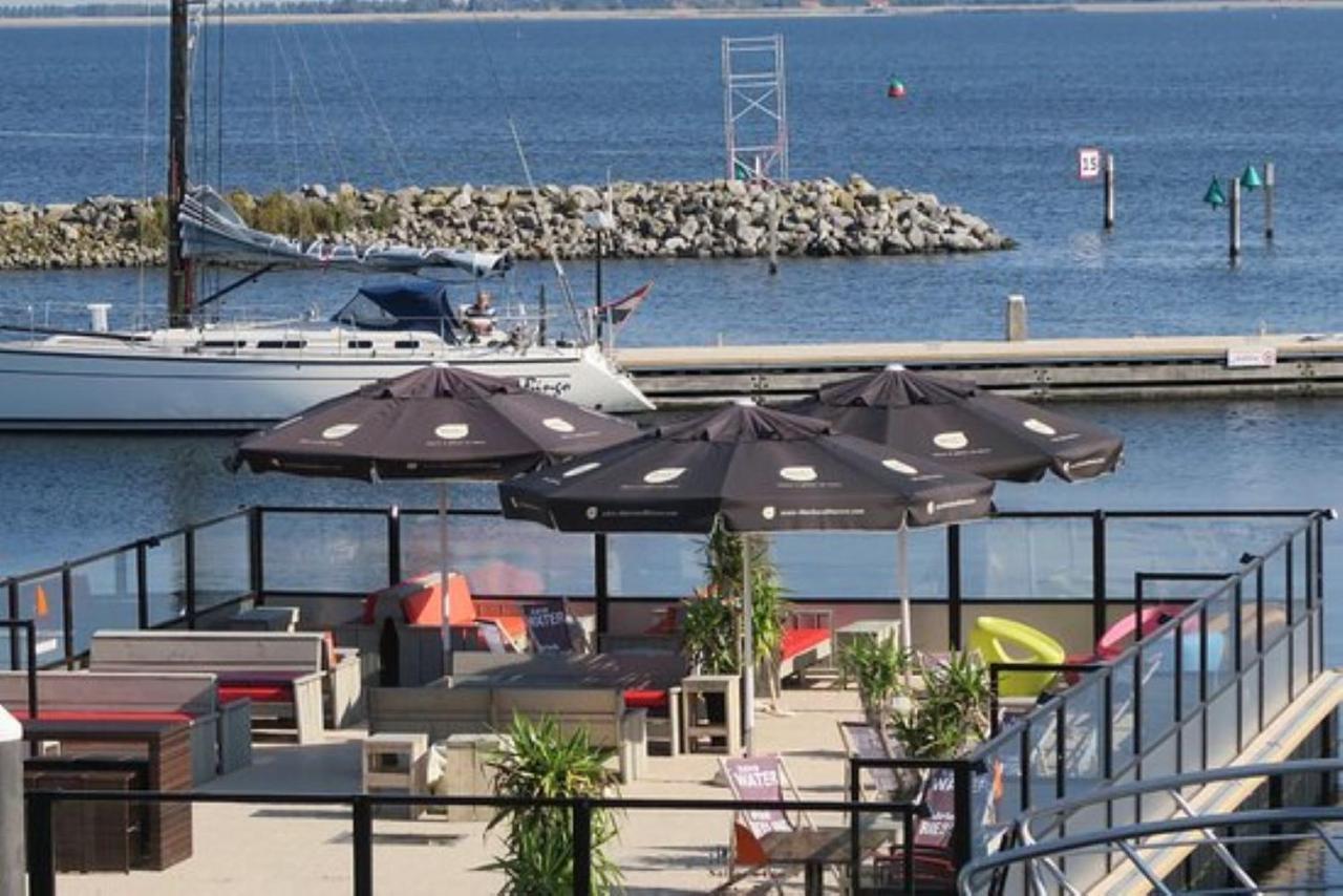 Ijsvogel Apartment, Duplex Family Home 4-Bed Located On The Largest Saltwater Lake بروينسي المظهر الخارجي الصورة